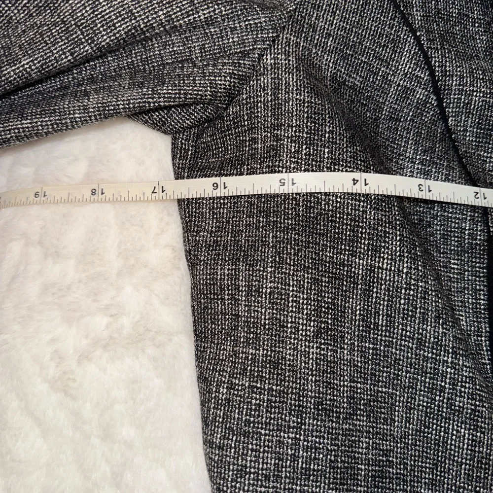 White House Black Market Charcoal Blazer Size 2
